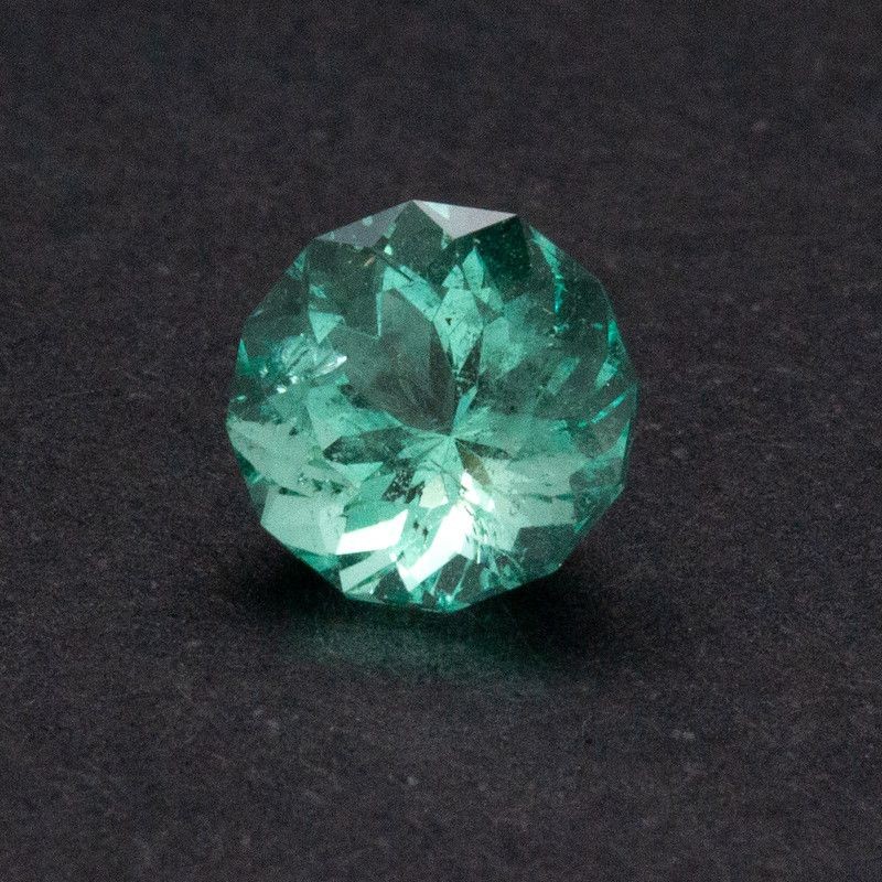 Szmaragd szlif okrągły, 1.25 ct, GREEN, IGI 640466588 Szmaragd szlif okrągły, 1.25 ct, GREEN, IGI 640466588