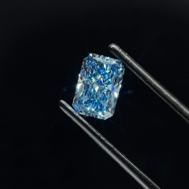 Diament laboratoryjny o barwie fantazyjnej radiant, 1.58ct, VVS2, Fancy Vivid Blue, IGI LG619452215