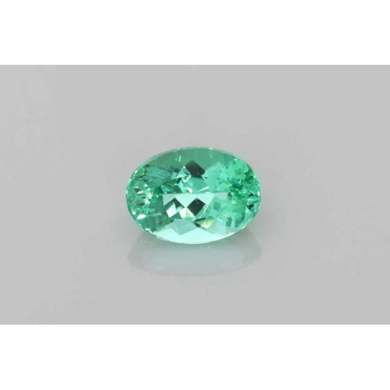 Turmalin szlif owalny, 0.81 ct, GREEN, GIA 2526594008 Turmalin szlif owalny, 0.81 ct, GREEN, GIA 2526594008