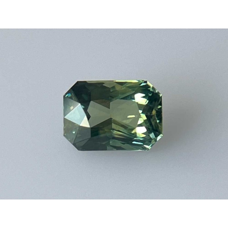 Szafir szlif szmaragdowy, 2.9 ct, GREEN, GIA 1533465899 Szafir szlif szmaragdowy, 2.9 ct, GREEN, GIA 1533465899