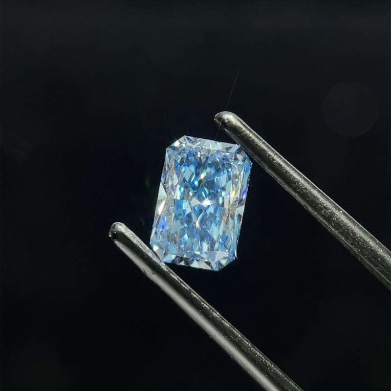 Diament laboratoryjny o barwie fantazyjnej radiant, 1.07ct, VVS2, Fancy Vivid Blue, IGI LG635490541