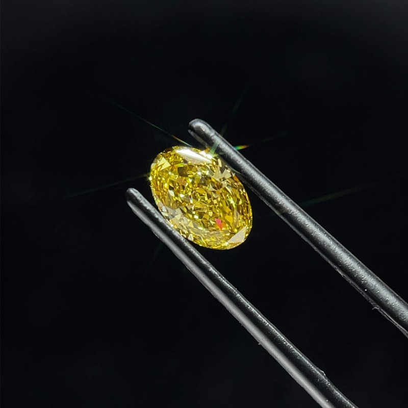 Diament laboratoryjny o barwie fantazyjnej szlif owalny, 0.91ct, VVS2, Fancy Intense Yellow, IGI LG598326429 Diament laboratoryjny o barwie fantazyjnej szlif owalny, 0.91ct, VVS2, Fancy Intense Yellow, IGI LG598326429