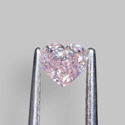 Diament o barwie fantazyjnej serce, 0.56ct, VVS1, Light Pink, GIA 7518652411