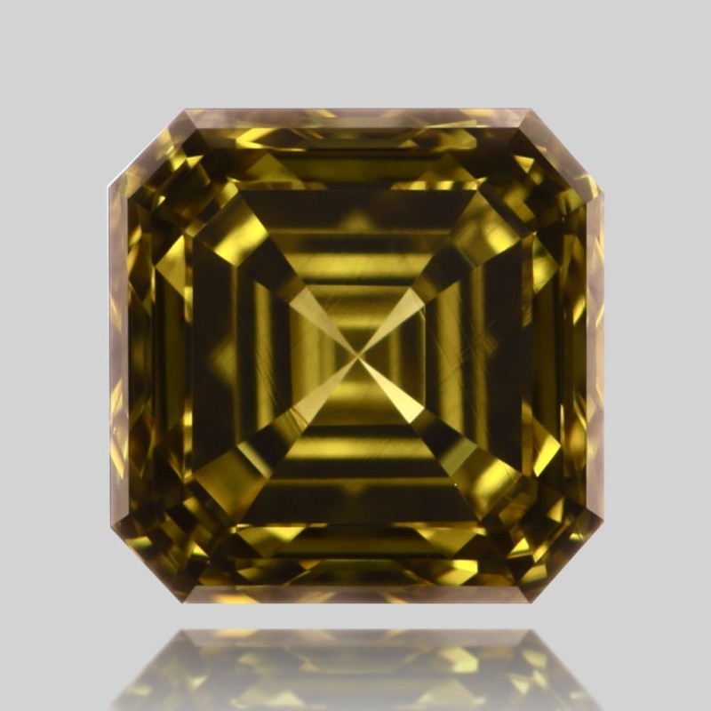 Diament o barwie fantazyjnej szlif szmaragdowy kwadratowy, 0.43ct, VS1, Fancy Deep Brownish Greenish Yellow, GIA 6481784682 Diament o barwie fantazyjnej szlif szmaragdowy kwadratowy, 0.43ct, VS1, Fancy Deep Brownish Greenish Yellow, GIA 6481784682