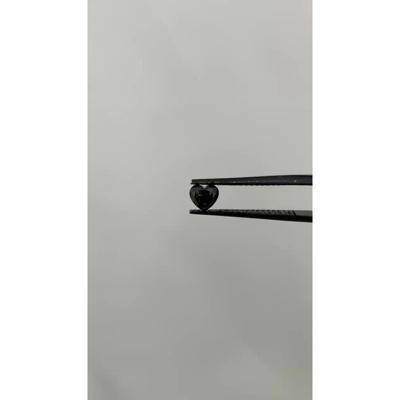 Diament o barwie fantazyjnej serce, 0.33ct, VVS2, Fancy Black, GIA 6512098205 Diament o barwie fantazyjnej serce, 0.33ct, VVS2, Fancy Black, GIA 6512098205