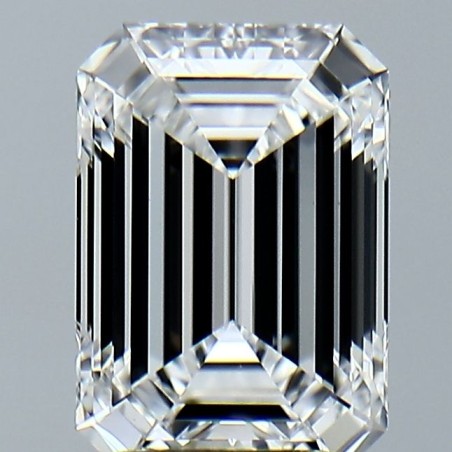Diament laboratoryjny bezbarwny szlif szmaragdowy, 2.64ct, VVS2, D, IGI LG743507675